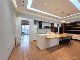 Cho thuê penhouse the marq q.1 (300m2  hồ bơi riêng, thang máy riêng) giá thuê 280 triệu/tháng