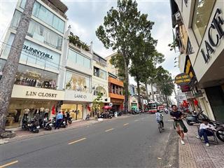 Kinh đô thời trang  trần quang diệu quận 3  hẻm trước nhà 4m  3 căn ra mặt tiền  3.1m x 7.5m