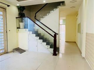 Bán nhà riêng tại cách mạng tháng tám, p10, q3, hcm, 6,5 tỷ, 51m2 giá ưu đãi