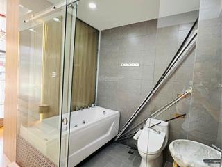 Cmt8 q.3 5 tầng đúc thang máy nở hậu nội thất cao cấp giá chỉ 8.99 tỷ