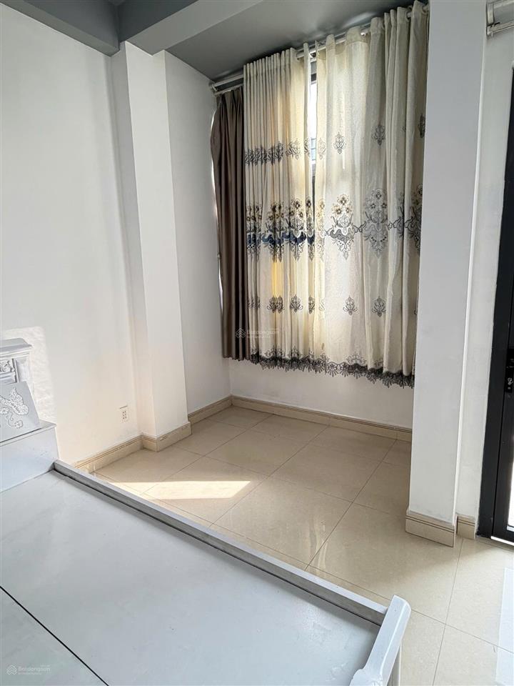 Chính chủ cho thuê nhà mặt tiền vị trí vàng lạc long quân, quận 11  diện tích 62m², 3.9 x 16m