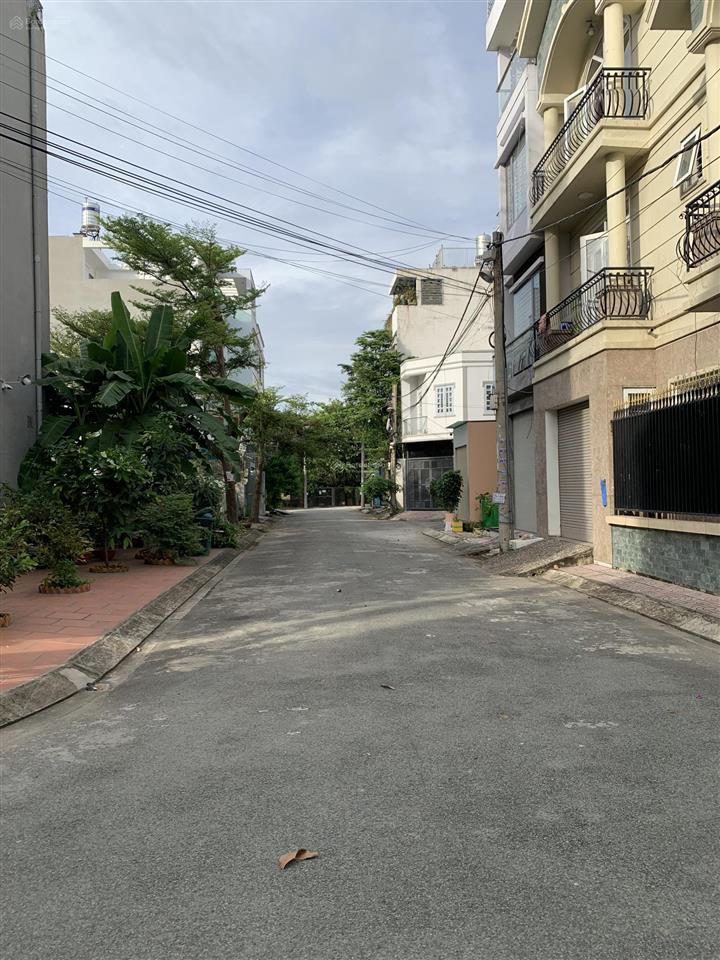 Bán nền đất vòng xoay phú hữu mặt tiền đường 827phú hữu thủ đức