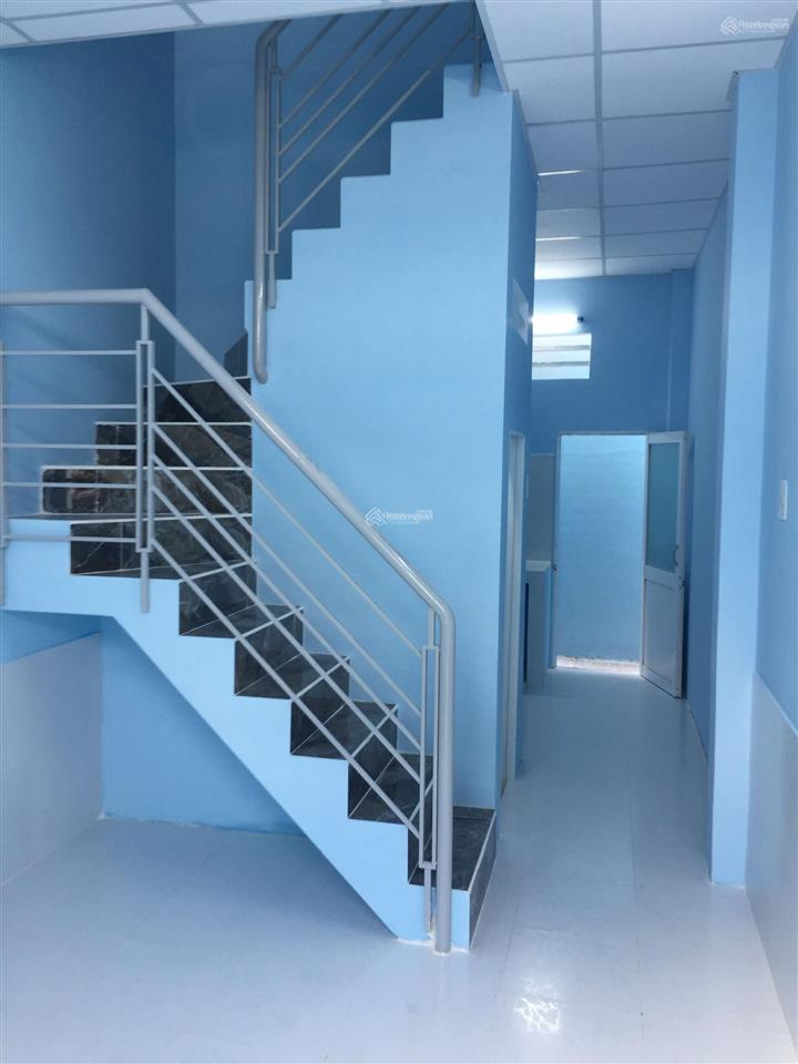 Cho thuê nhà nguyên căn tại 266/6a vườn lài  an phú đông  q. 12