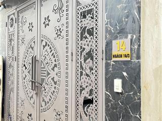 Chính chủ  bán nhà 5 tầng, 9 phòng  thượng cát giá 7.9 tỷ