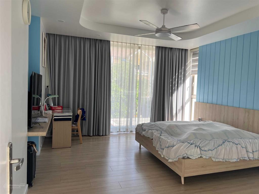 Đổi căn nhà phố trung tâm ồn ào lấy biệt thự vườn 212m2 yên tĩnh ven sông  toantranvillas