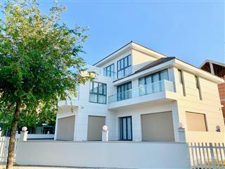 Lô đất biệt thự đơn lập rộng 325m2 dành cho khách thích tự thiết kế theo nhu cầu  toantranvillas