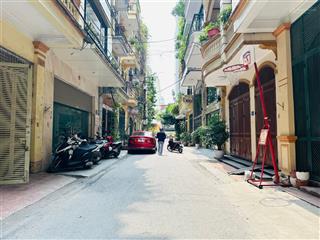 Siêu phẩm, nhà đẹp trung kính, gần phố, gần công viên 50m2 5 tầng mt4m chỉ trên 10 tỷ,  097905922