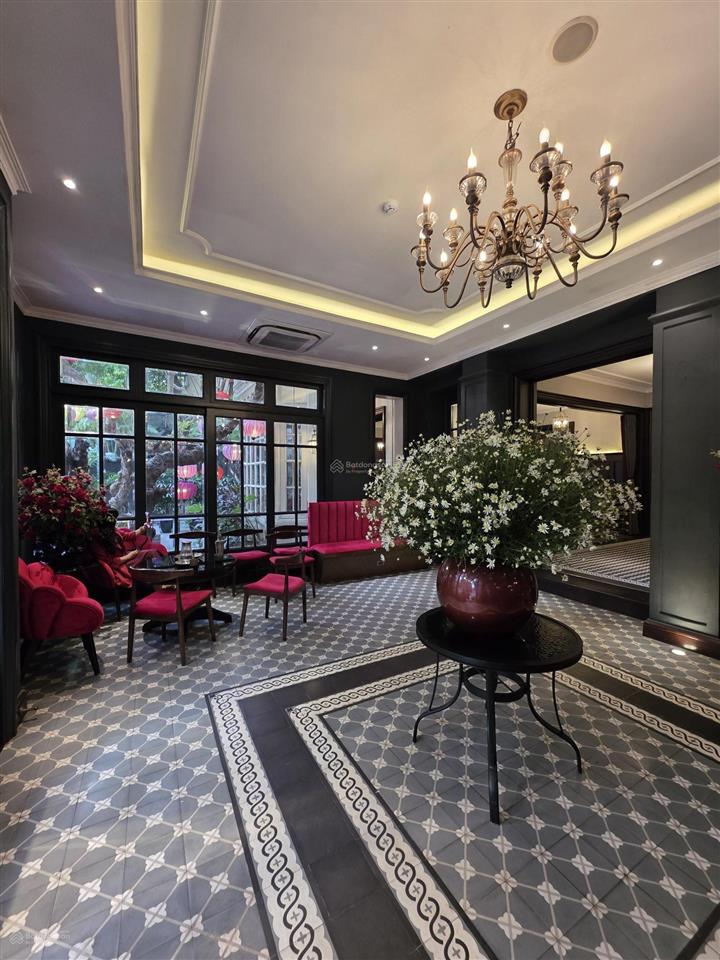 Bán nhà mặt phố tại nguyễn khánh toàn, 58 tỷ, 97m2 siêu hot, siêu hiếm