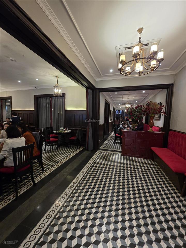 Bán nhà mặt phố tại nguyễn khánh toàn, 58 tỷ, 97m2 siêu hot, siêu hiếm