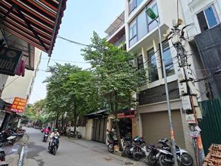 Bán gấp căn nhà 50m2 5t tại vương thừa vũ, thanh xuân, giá 16,8 tỷ, ô tô đỗ cửa, cách phố 20m