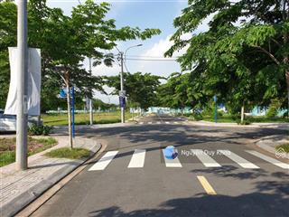 Chủ ngộp nặng bán lô đất ngay cổng sân bay long thành
