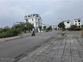 Chính chủ bán lô biệt thự góc 3 mặt tiền rộng 15m có thỏa thuận,cạnh trường học,công viên bãi đỗ xe