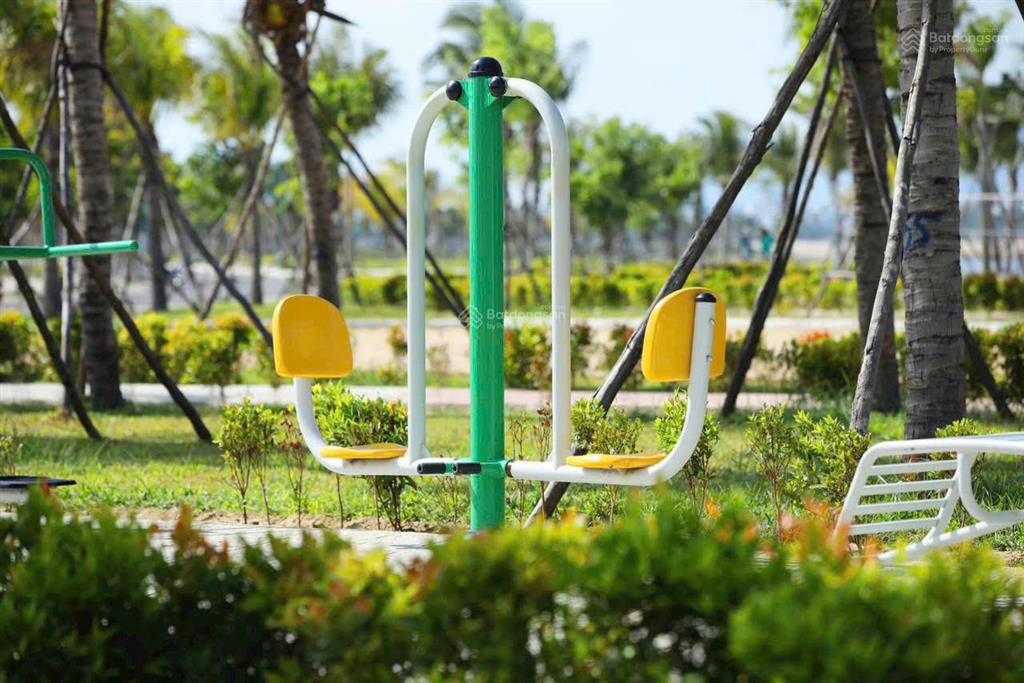 Lô cuối cùng sạch đẹp, hàng cdt bao thuế 2%, đối diện quỹ đất giáo dục, sau lưng công viên sông