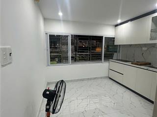 Cho thuê căn hộ nghĩa tân, cầu giấy, hn, dt 75m2, full nội thất, giá 8 triệu/ tháng