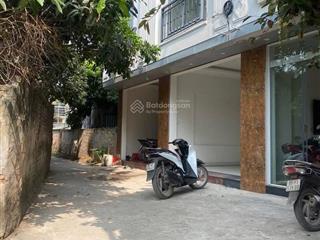 3,55 tỷ nhà xây 3 tầng, oto đỗ cửa, đại thành