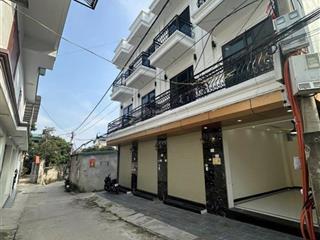 Dt 40m2 x 3 tầng, ngõ thông oto, kinh doanh, gần trường,phụng châu chỉ 3,3 tỷ