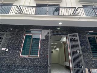 3,65 tỷ, dt 50m2 nhà xây mới 3 tầng, ngõ trước nhà 4m, cạnh cầu đồng nhân  hoài đức