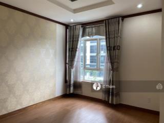 Cần bán căn hộ giai việt  ha, dt 150m2, 2pn, 2wc, nhà đẹp, sổ hồng, giá 5.8 tỷ.  0933 888 ***