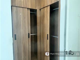Cho thuê căn hộ central premium, dt 87m2, 3pn, 2wc, đủ nội thất, giá 17tr/th.  0933 888 *** thắm