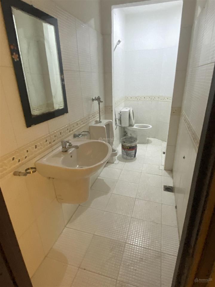Bán nhà mt đường số 5, kdc him lam, xã bình hưng, 5x14m, 4pn, 4wc, 1 trệt, 2 lầu, giá 14 tỷ