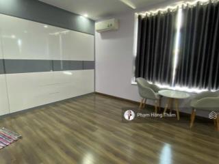 Cho thuê căn hộ giai việt, dt 150m2, 3pn, 2wc, nhà sạch, có đủ nội thất, giá 17tr/th.  0933 888 ***