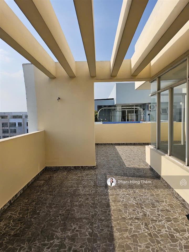 Bán căn hộ penthouse giai việt, dt 227m2, 3pn, 4wc, nhà trống, view mát, giá 8 tỷ.  0933 888 ***