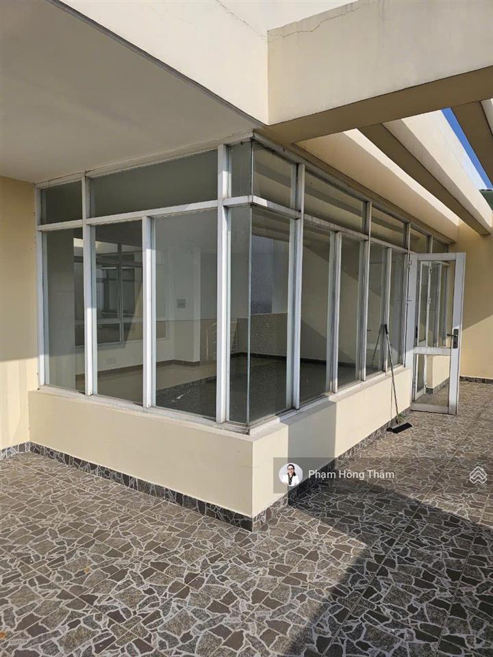 Bán căn hộ penthouse giai việt, dt 227m2, 3pn, 4wc, nhà trống, view mát, giá 8 tỷ.  0933 888 ***