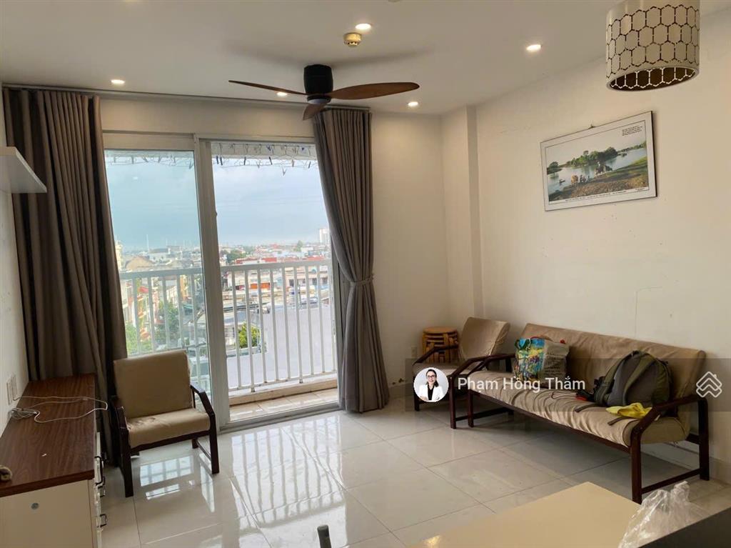 Bán căn hộ tara, tạ quang bửu dt 92m2, 3pn, 2wc, nhà đẹp, sổ hồng, giá 4.3 tỷ.  0933 888 ***