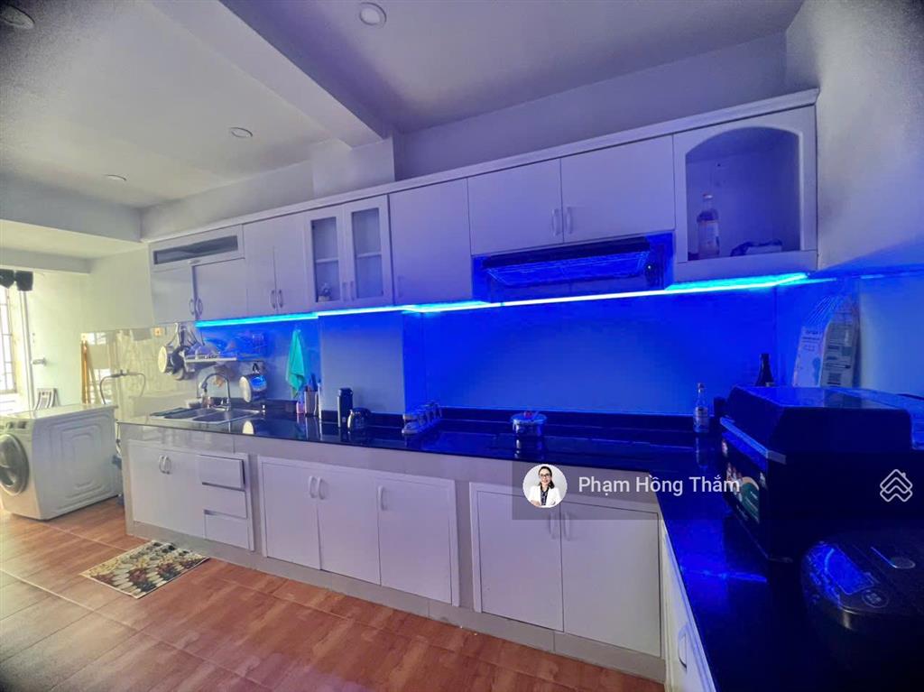 Bán căn hộ chung cư mỹ thuận, 3,3 tỷ, 107m2, 2pn, 2wc, nhà trống, có sổ hồng, hỗ trợ vay ngân hàng