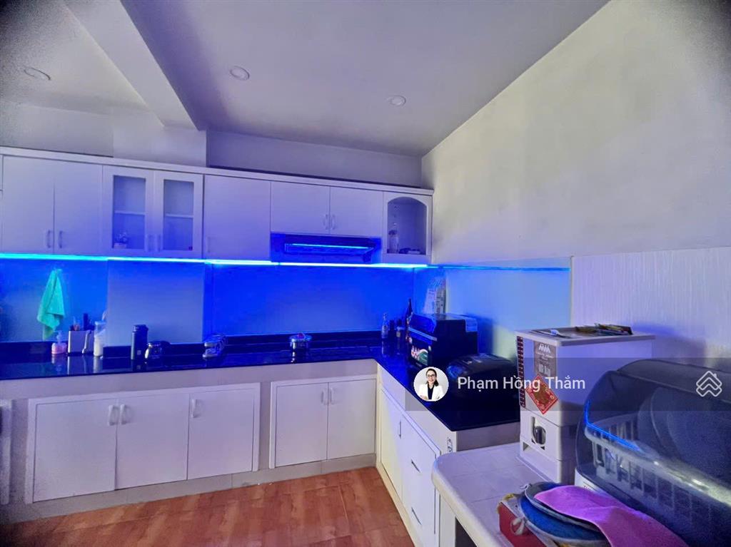 Bán căn hộ chung cư mỹ thuận, 3,3 tỷ, 107m2, 2pn, 2wc, nhà trống, có sổ hồng, hỗ trợ vay ngân hàng