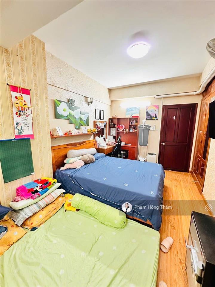 Bán căn hộ cc bông sao, dt 68m2, 2pn, 1wc, để lại nội thất, sổ hồng, giá 3,38 tỷ.  0933 888 ***