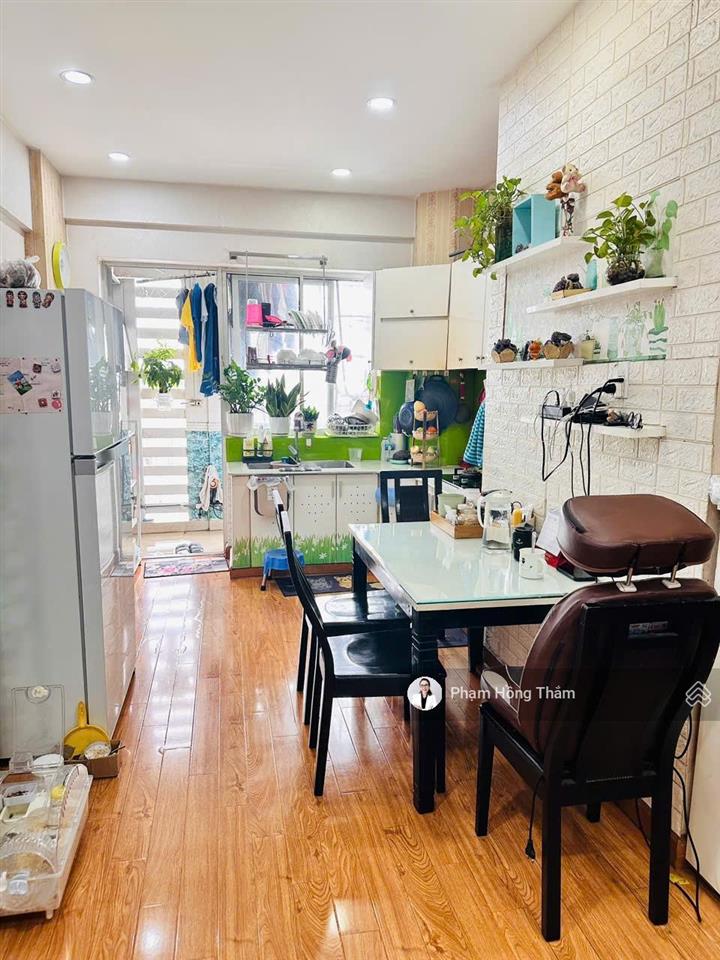 Bán căn hộ cc bông sao, dt 68m2, 2pn, 1wc, để lại nội thất, sổ hồng, giá 3,38 tỷ.  0933 888 ***