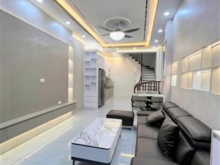 Hơn 5 tỷ  nhà đẹp 32m, full nội thất, ngõ rộng  ô tô đỗ cực gần kiến hưng hà đông