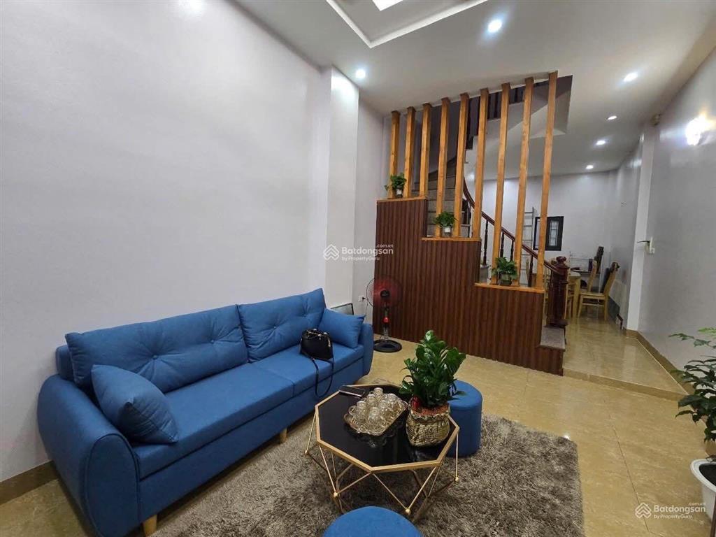 Hữu hòa hữu lê 40m2, mặt ngõ ô tô đỗ cửa cực đẹp chỉ 5.8 tỷ cạnh hà đông, vài bước chân đến chợ