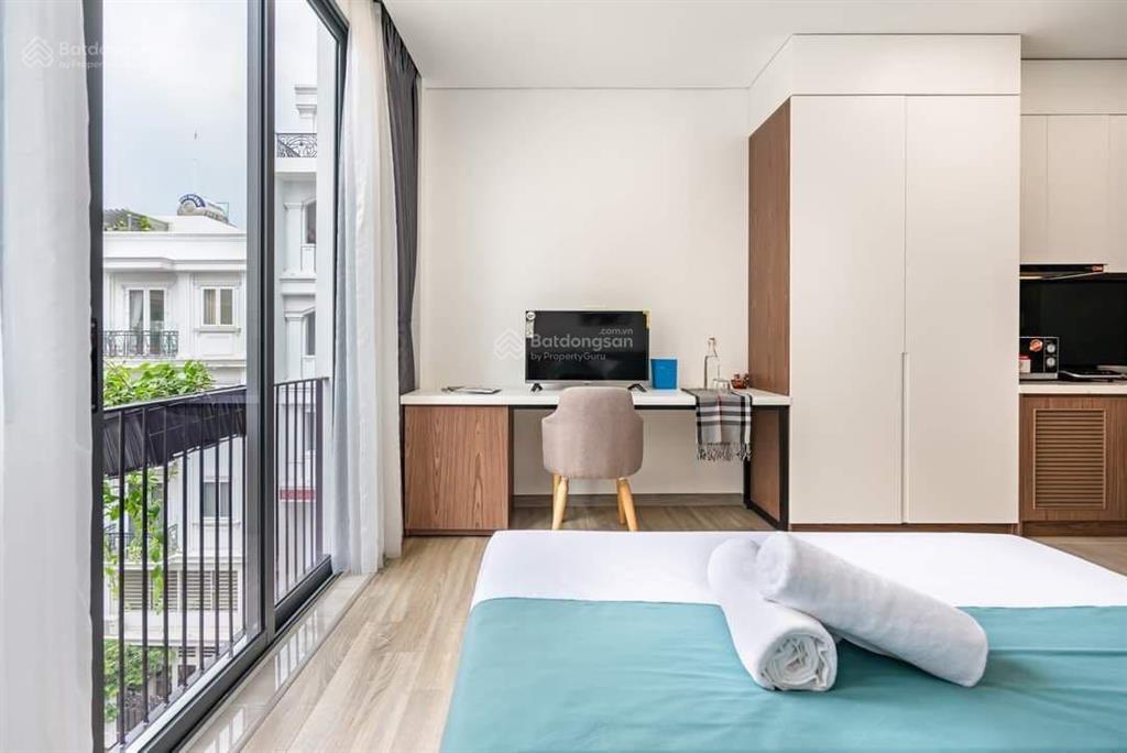 Căn hộ ban công cao cấp full nt sạch thoáng an ninh gần bộ công an tp hcm, hotel pullman