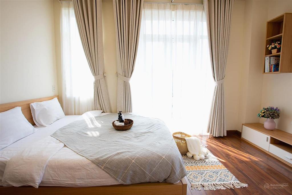 Căn hộ 2pn + full nt cửa sổ lớn thoáng gần chợ tân định, sở tư pháp tp hcm