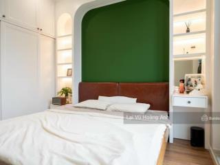 Chính chủ bán căn dt 170m2  view hồ  full nt  giá tốt tòa mandarin garden hoàng minh giám
