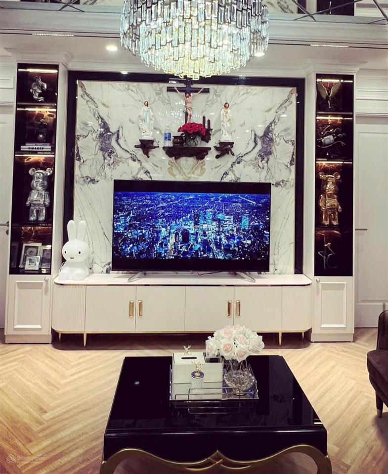 Chính chủ bán căn 3pn  full nt xịn xò  bc dn tại toà lancaster hà nội!  0961 846 ***