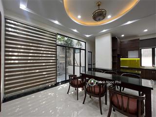 Bán nhanh biệt thự đẹp 3 tầng 270m2 mặt tiền đường nguyễn lữ khu nam việt á.  0934 773 ***