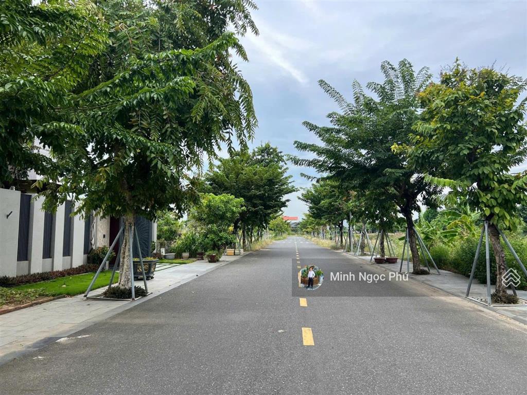 Bán đất biệt thự euro village 2 mặt tiền đường giáng hương 3 block b2.17 và b2.12 ( chính chủ )