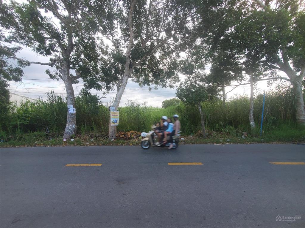 Bán lô đất 2840m2 có 300m2 tc mặt tiền tl925 giáp cần thơ, ql1a vô 500m