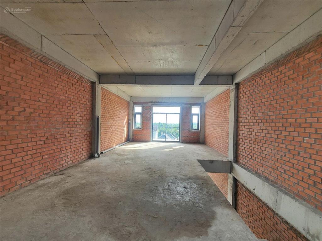Chính chủ bán căn mặt tiền đẹp dự án nhà phố aeon mỹ tho, dt 6x14m xây 3 lầu nhận nhà ngay