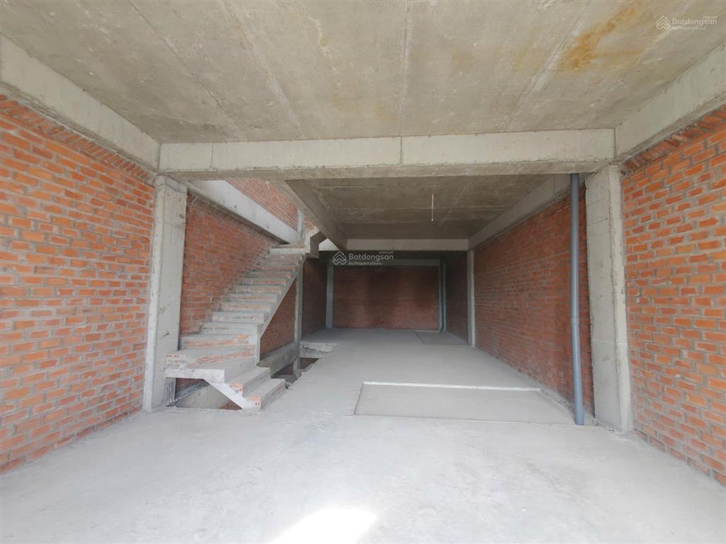 Chính chủ bán căn mặt tiền đẹp dự án nhà phố aeon mỹ tho, dt 6x14m xây 3 lầu nhận nhà ngay