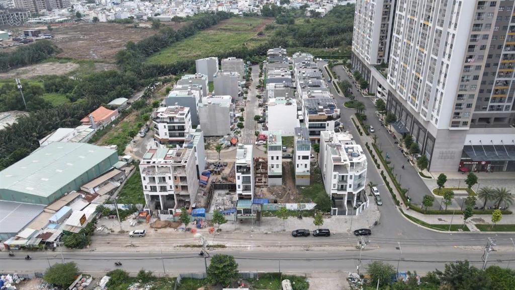 Chuyên bán chính chủ nhiều nền đất khải vy ( q7 sg riverside đào trí),diện tích 5x18m xây dựng ngay