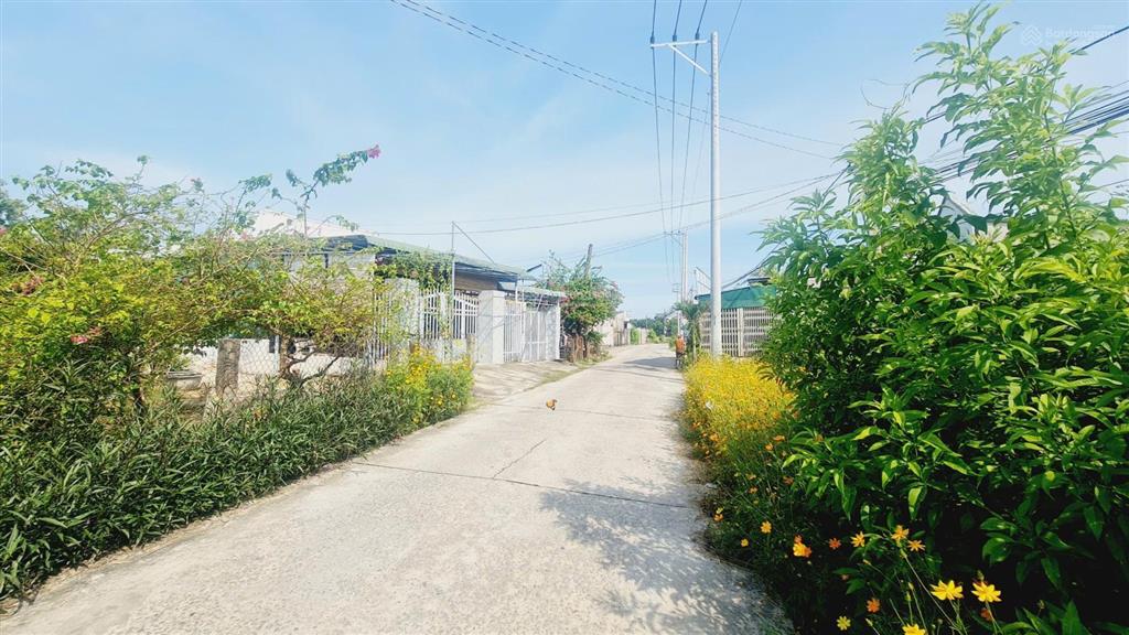 Bán 5m x 36m (178m2) đất thổ cư đường trần quốc toản, phước lộc, lagi giá rẻ 950 triệu gần biển