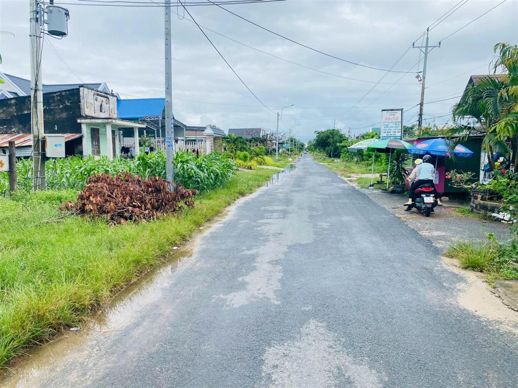 Bán 6m x 40m nhà c4 mặt tiền nguyễn thông  tân bình  lagi giá ngộp 1.1 tỷ chốt