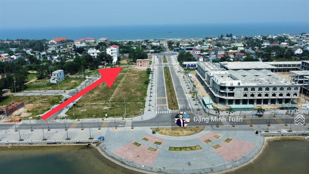 Bán thửa đất đẹp nhất vịnh lăng cô  nằm ngay khu phố đi bộ  2 mặt tiền đường  vị trí đắc địa