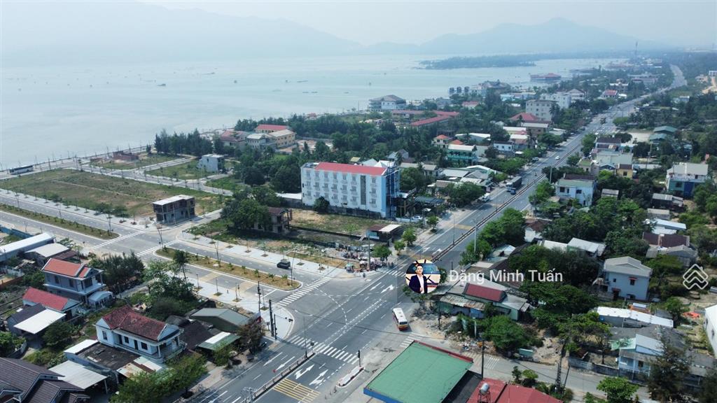 Bán thửa đất đẹp nhất vịnh lăng cô  nằm ngay khu phố đi bộ  2 mặt tiền đường  vị trí đắc địa