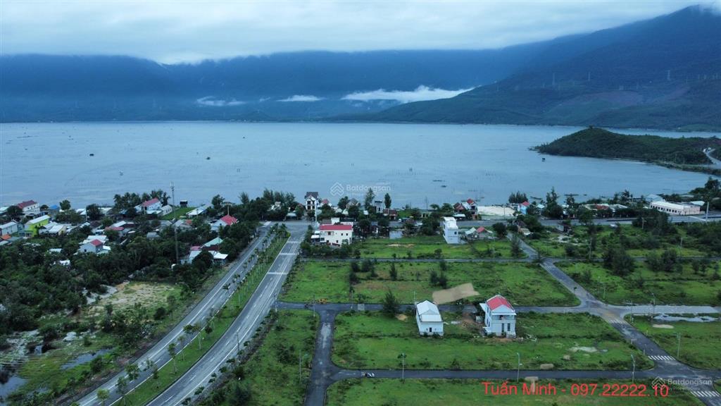 Bán thửa đất view trực diện đầm lập an, có sẵn 600 m2 đất ở  mặt tiền rộng gần 40m  giá đầu tư