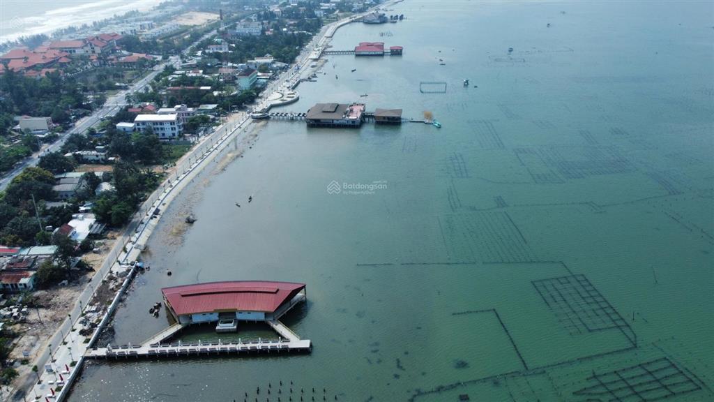 Bán thửa đất view đầm lập an, mặt tiền đường nguyễn văn  mặt tiền rộng hơn 10m  giá cho đầu tư